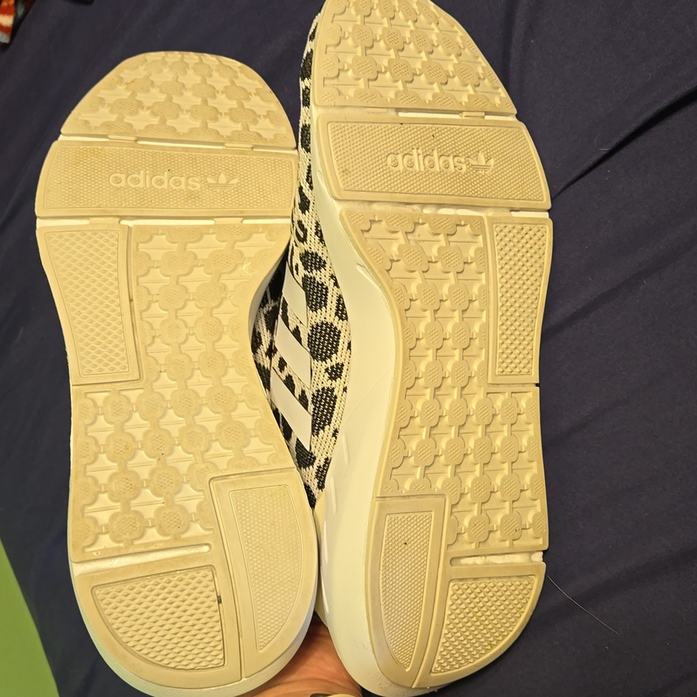 Adidas Shoes View 3